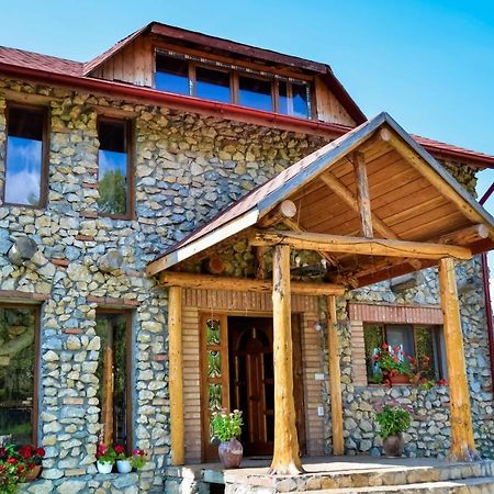 מלון Poiana  Casa Din Piatra מראה חיצוני תמונה
