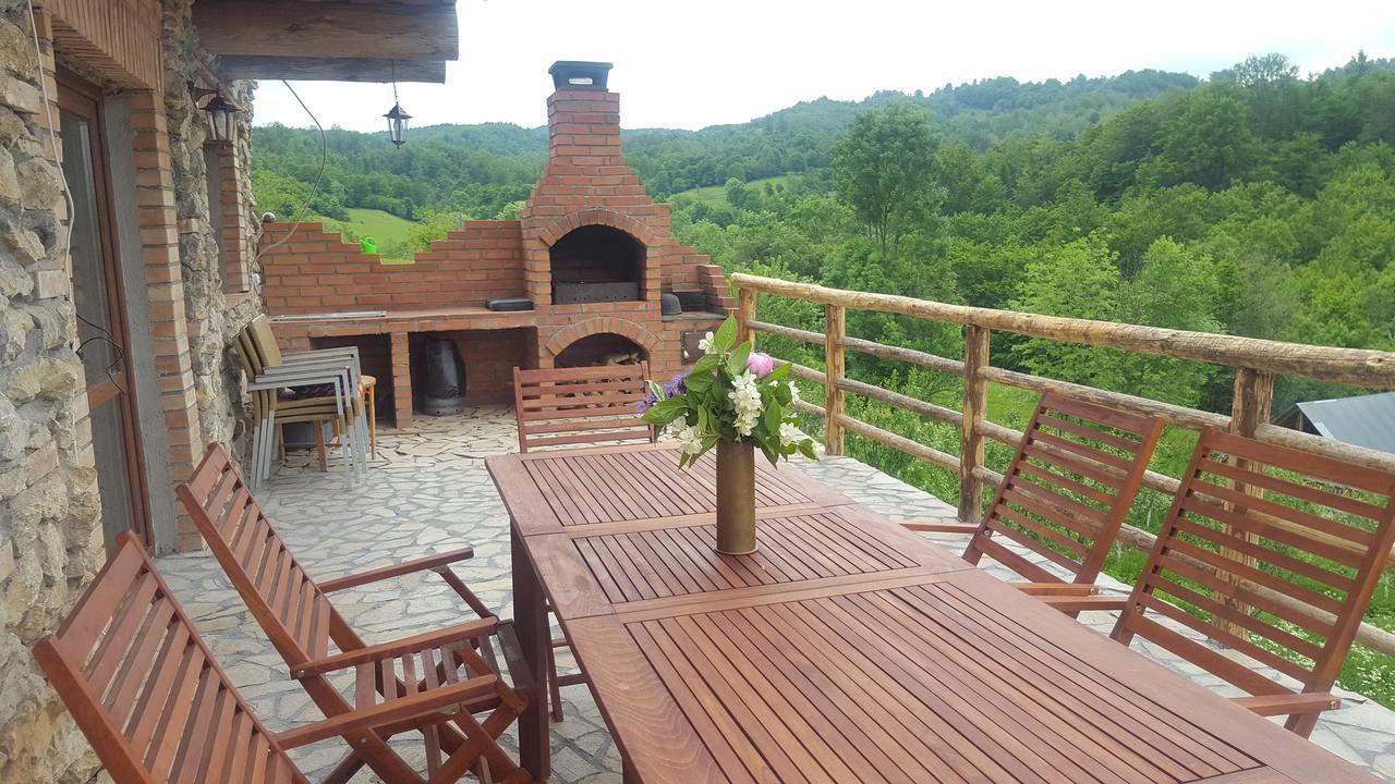 מלון Poiana  Casa Din Piatra מראה חיצוני תמונה
