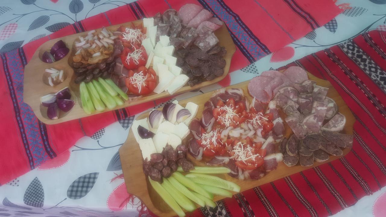 מלון Poiana  Casa Din Piatra מראה חיצוני תמונה