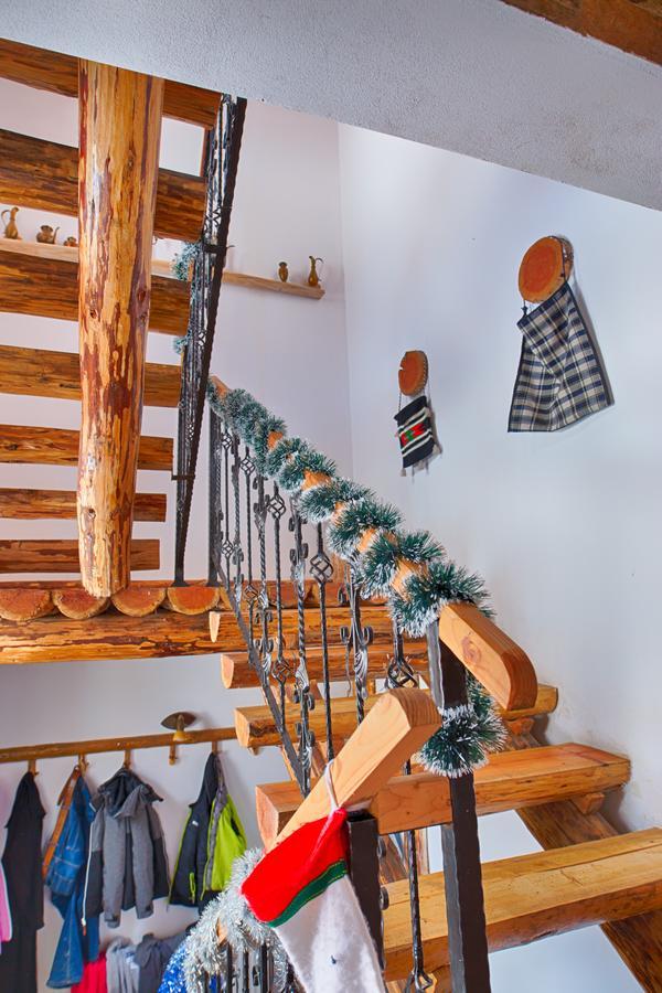 מלון Poiana  Casa Din Piatra מראה חיצוני תמונה